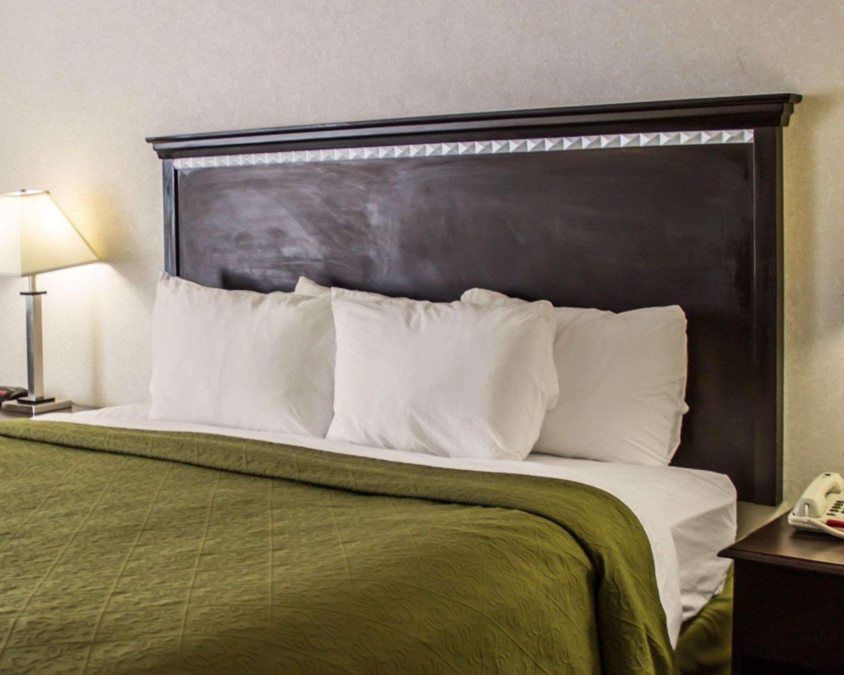 Quality Inn & Suites 맨스필드 외부 사진