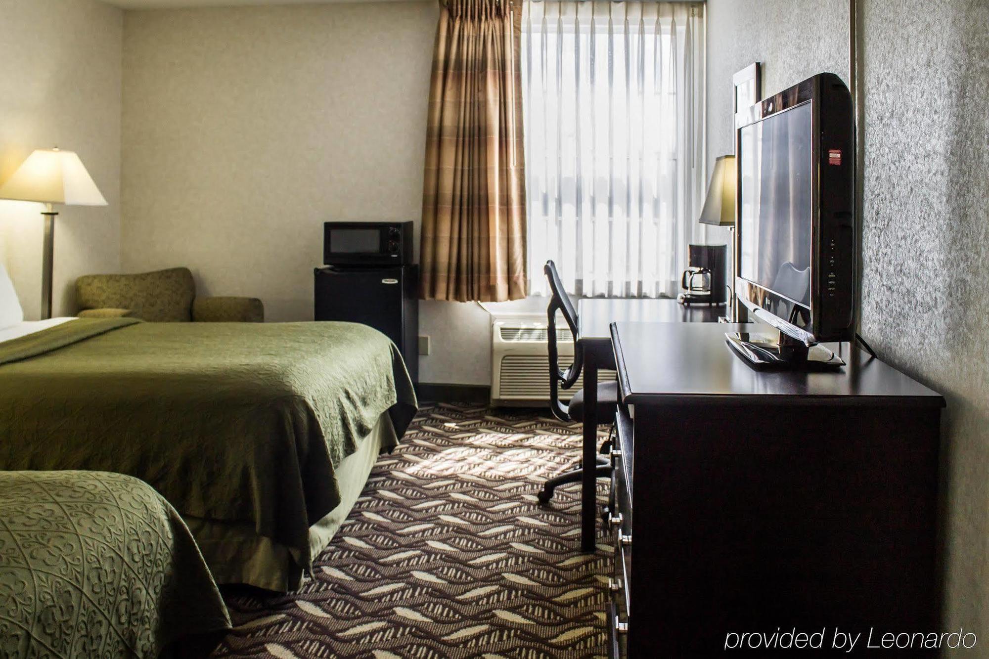 Quality Inn & Suites 맨스필드 외부 사진